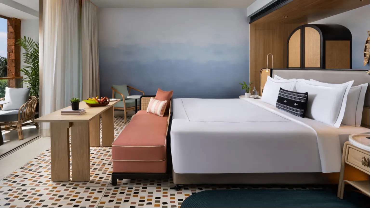 Superior Sea View Room King Bed with Balcony